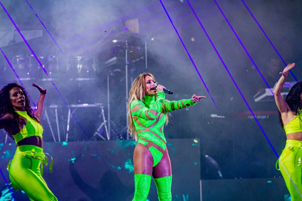 68326759_1279816358860854_1124384191409029120_o